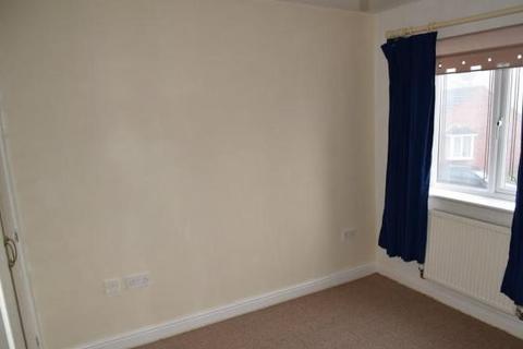 2 bedroom townhouse to rent, Thornwood Close, Thurnscoe