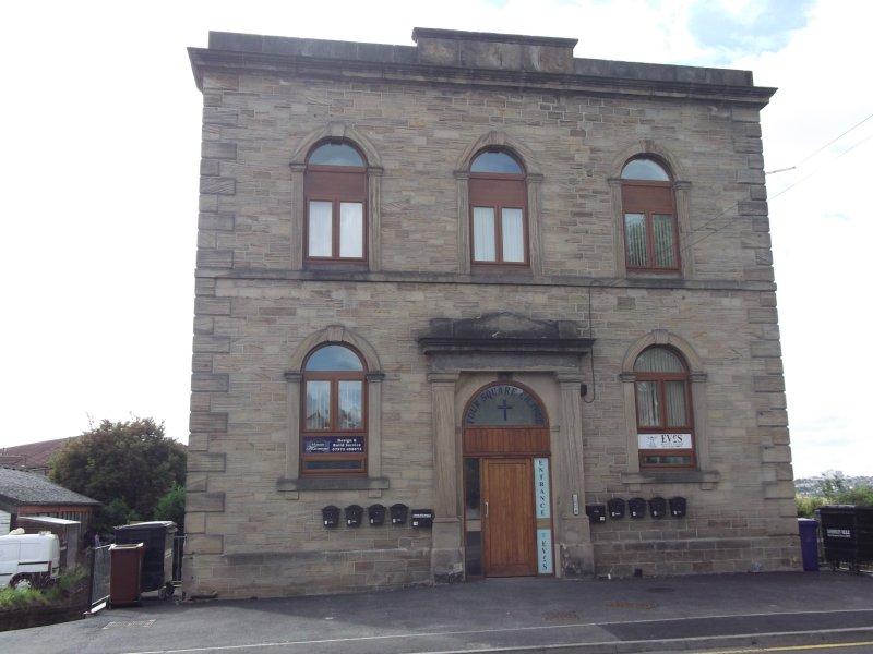 1a Spark Lane, Mapplewell Shop to rent £650 pcm (£150 pw)
