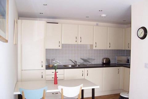 2 bedroom house to rent, Altamar, Kings Road, Swansea. SA1 8PY