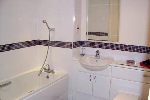 2 bedroom house to rent, Altamar, Kings Road, Swansea. SA1 8PY