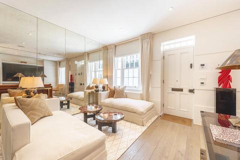 3 bedroom house for sale - Eaton Mews North, London, SW1X