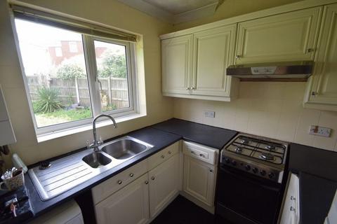 1 bedroom apartment to rent, VIDEO TOUR AVAILABLE - KINGS ROAD WESTCLIFF/LEIGH BORDERS