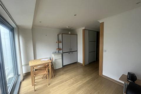 Studio to rent, Citispace South