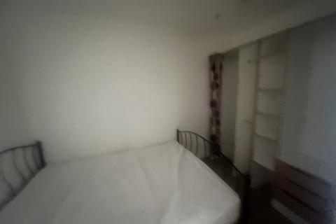Studio to rent, Citispace South