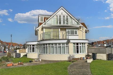 2 bedroom maisonette for sale, Southbourne