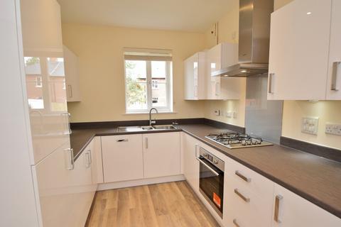 2 bedroom terraced house to rent, Winchester Village