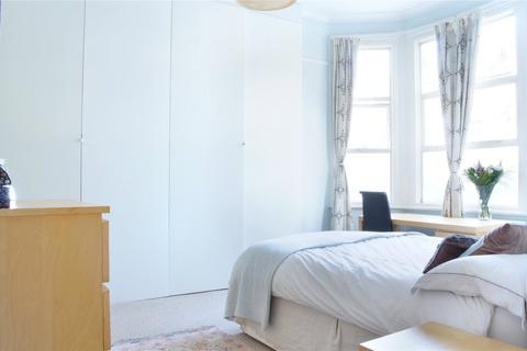 3 bedroom flat to rent - Dean Road, Willesden Green, NW2