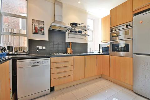3 bedroom flat to rent, Dean Road, Willesden Green, NW2