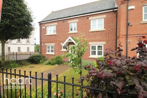 3 bedroom detached house to rent, Little Connery Leys, Birstall