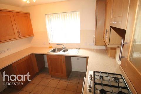 3 bedroom detached house to rent, Little Connery Leys, Birstall