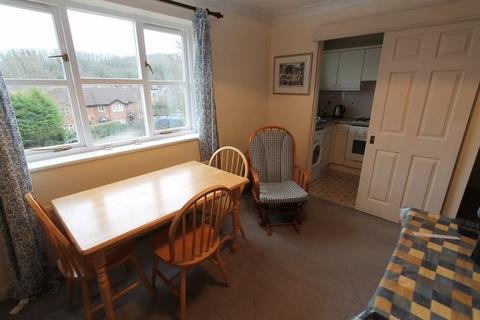 1 bedroom end of terrace house to rent, Town End Close, Godalming GU7