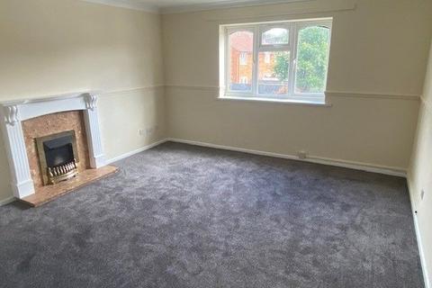 2 bedroom flat to rent, Circuit Close, Willenhall WV13
