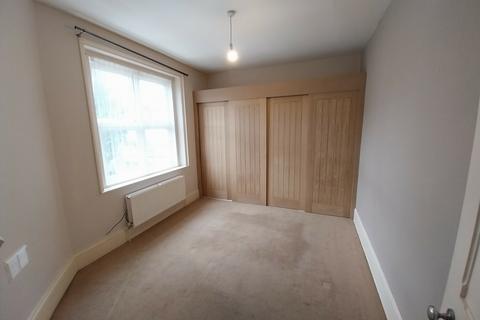 1 bedroom flat to rent, Edenbridge, Kent, TN8