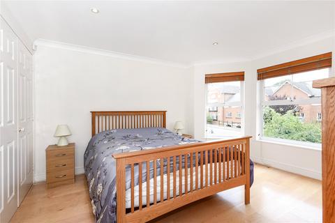2 bedroom apartment to rent, Nightingale Walk, Windsor, Berkshire, SL4