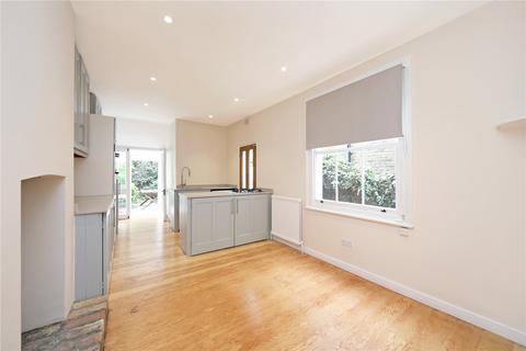 3 bedroom terraced house to rent, Crabtree Lane, London, SW6