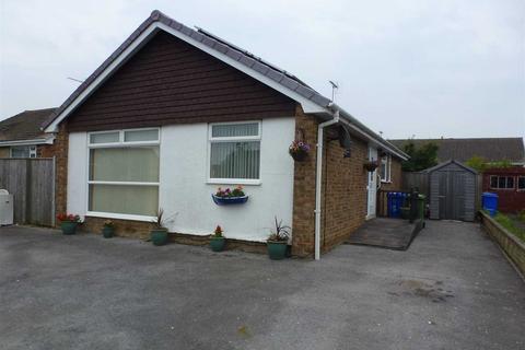 3 bedroom bungalow to rent, Horndale Road, Filey