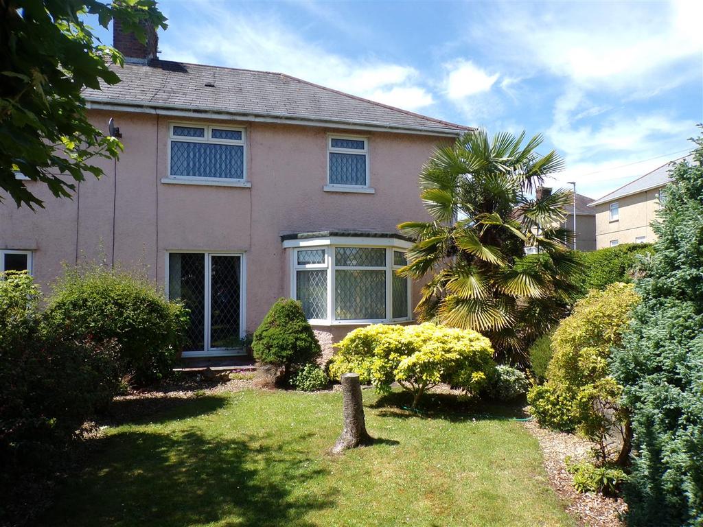 Corporation Avenue, Llanelli 3 bed semidetached house £95,000