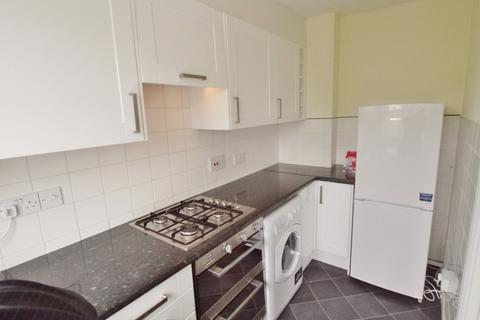 1 bedroom flat to rent, Abbotsbury Court, Horsham, RH13