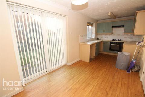 3 bedroom detached house to rent, Parham Close, Leicester