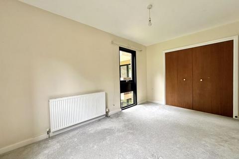 42 Pitt Place, Epsom, KT17 4PY