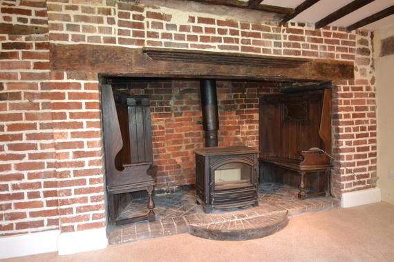 Adversane West Sussex Rh14 2 Bed Cottage 1 100 Pcm 254 Pw