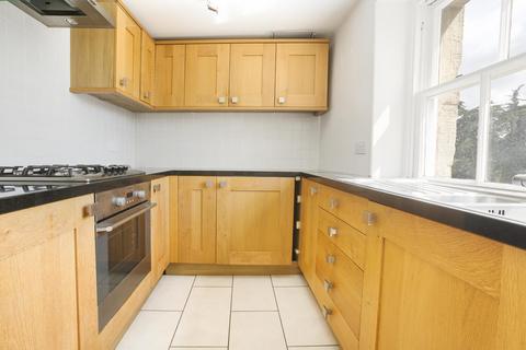 2 bedroom flat to rent, Saville Place, Clifton, BS8