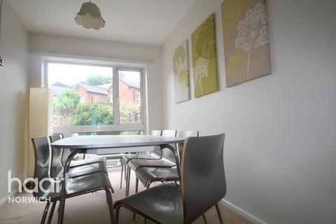 3 bedroom detached house to rent - The Shrublands, Norwich