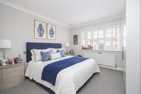 2 bedroom apartment to rent, Ranelagh Gardens Mansions, Ranelagh Gardens, London, SW6
