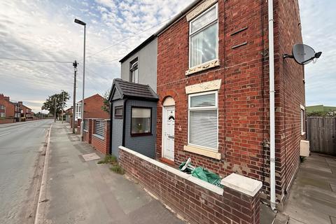 2 bed semi-detached house for rent in North Street, Crewe