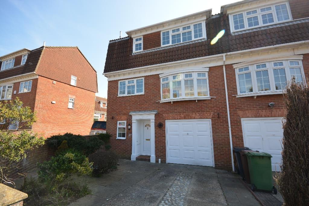 Brittany Road, St. LeonardsOnSea 3 bed semidetached house £995 pcm