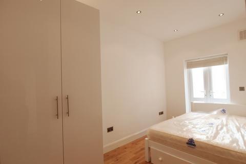 2 bedroom flat to rent, Hornsey Road, Finsbury Park, N19