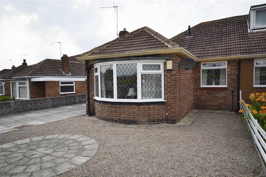 Kennerleigh Drive, Crossgates, Leeds, LS15 2 bed semidetached bungalow