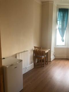 Flat share to rent, Callcott Road, Kilburn, NW6