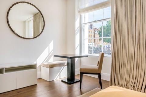 Studio to rent, Lincoln's Inn Fields, Holborn, WC2A