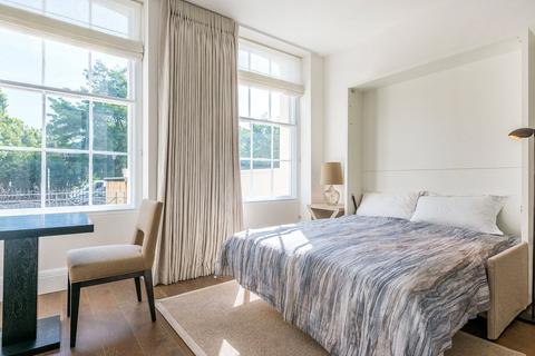 Studio to rent, Lincoln's Inn Fields, Holborn, WC2A