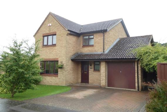 Barn Owl Close East Hunsbury Northampton Nn4 3 Bed Detached