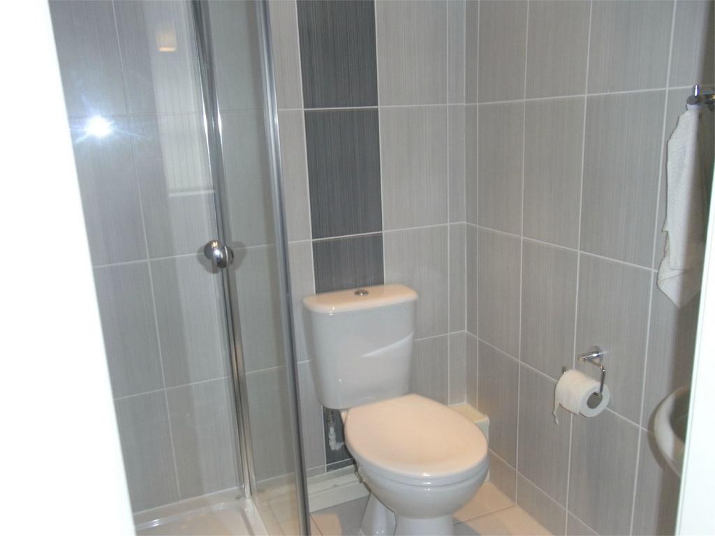 Photograph 12