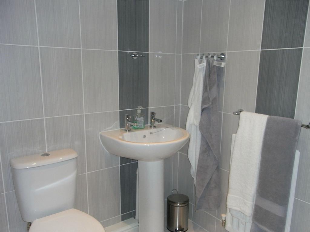 Photograph 10