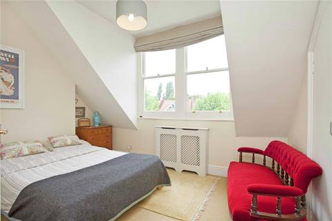 3 bedroom flat to rent, Dartmouth Road, Mapesbury, London, NW2