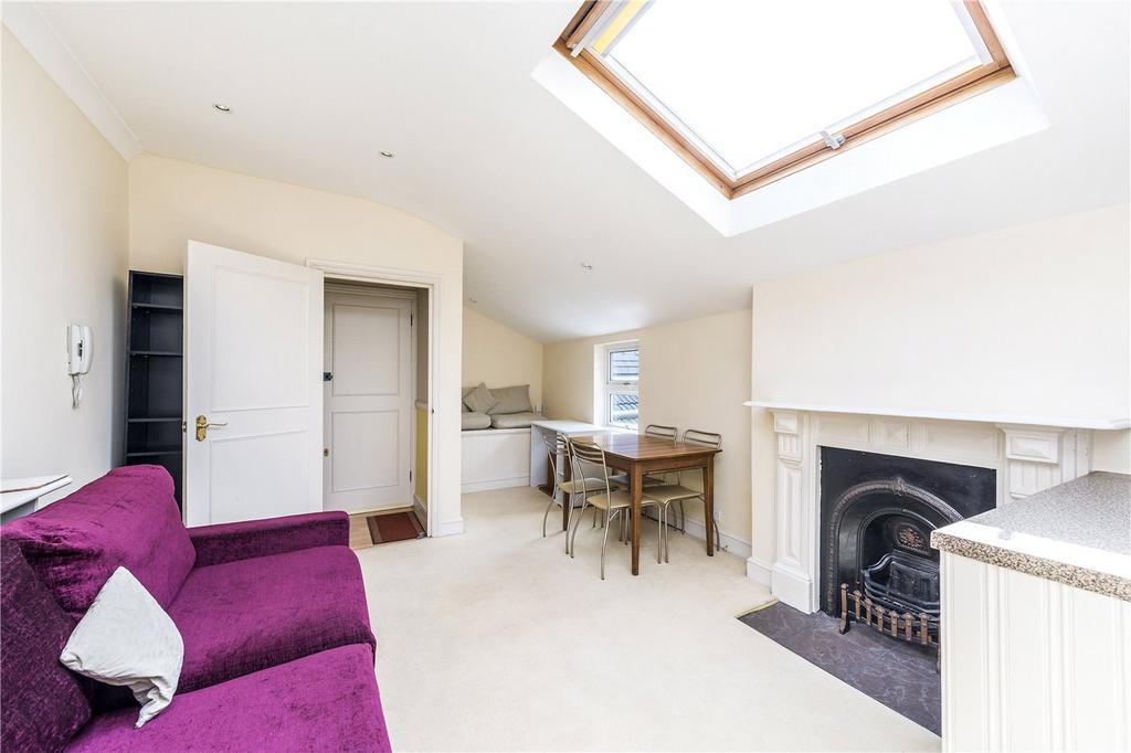 Reception/Kitchen