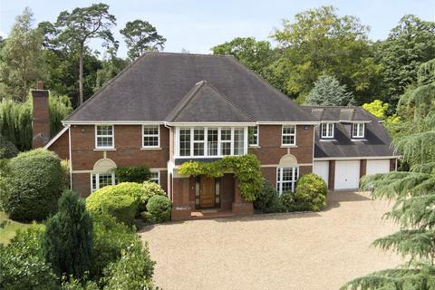 5 bedroom detached house to rent, Birds Hill Road, Oxshott, Surrey, KT22