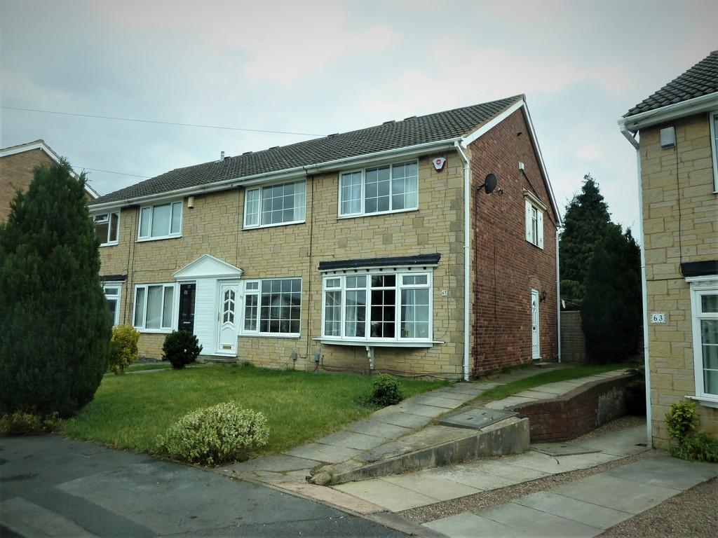 Thompson Drive, Wrenthorpe 2 bed townhouse £625 pcm (£144 pw)