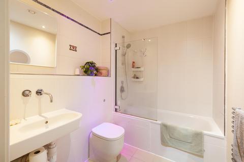 undefined, Queen Square Apartments, City Centre