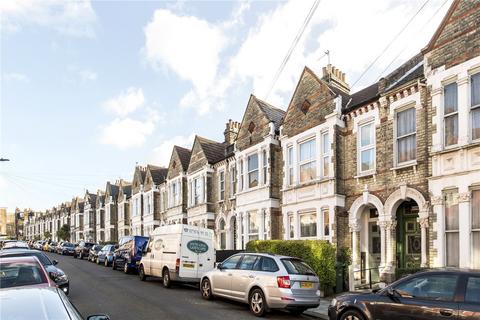 2 bedroom apartment to rent, Kingscourt Road, London, SW16