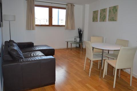 2 bedroom apartment to rent, The Gateway East