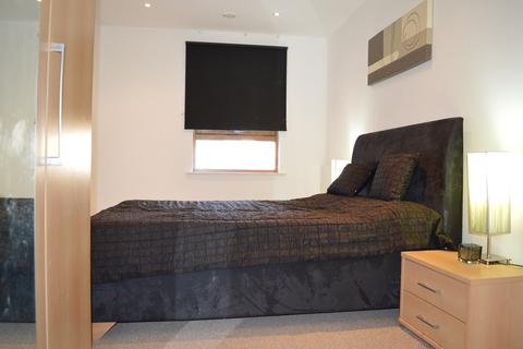 2 bedroom apartment to rent, The Gateway East