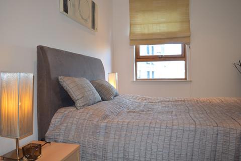 2 bedroom apartment to rent, The Gateway East