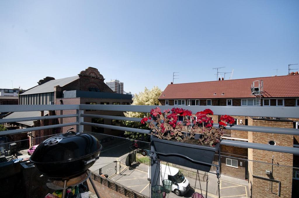 Apartment in London - View 2