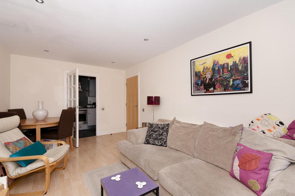 Apartment in London - View 5