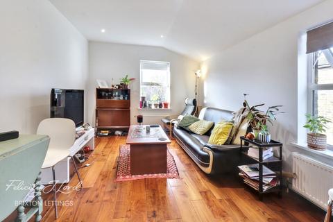 3 bedroom flat to rent, Morrish Road, London
